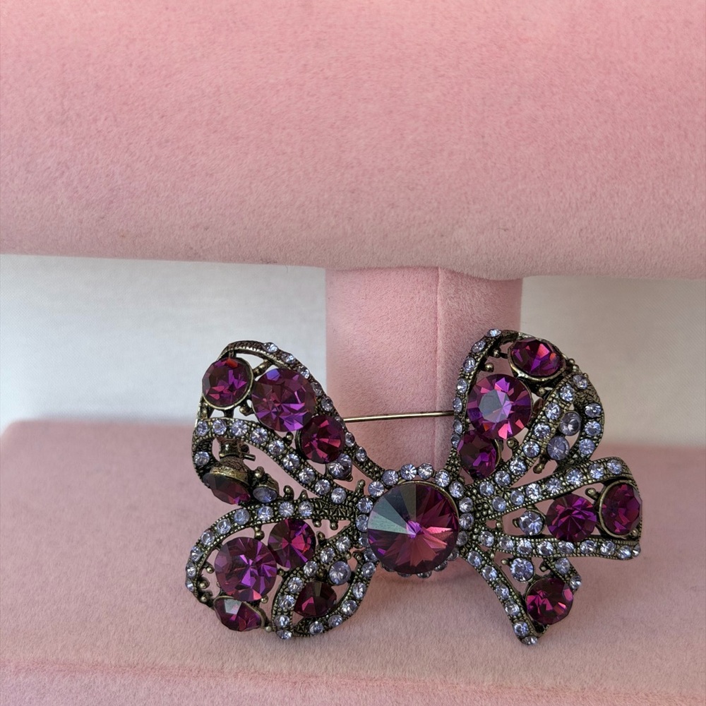 ROM Royal Ontario Vintage Signed Museum Openwork Ribbon Bow Brooch’s